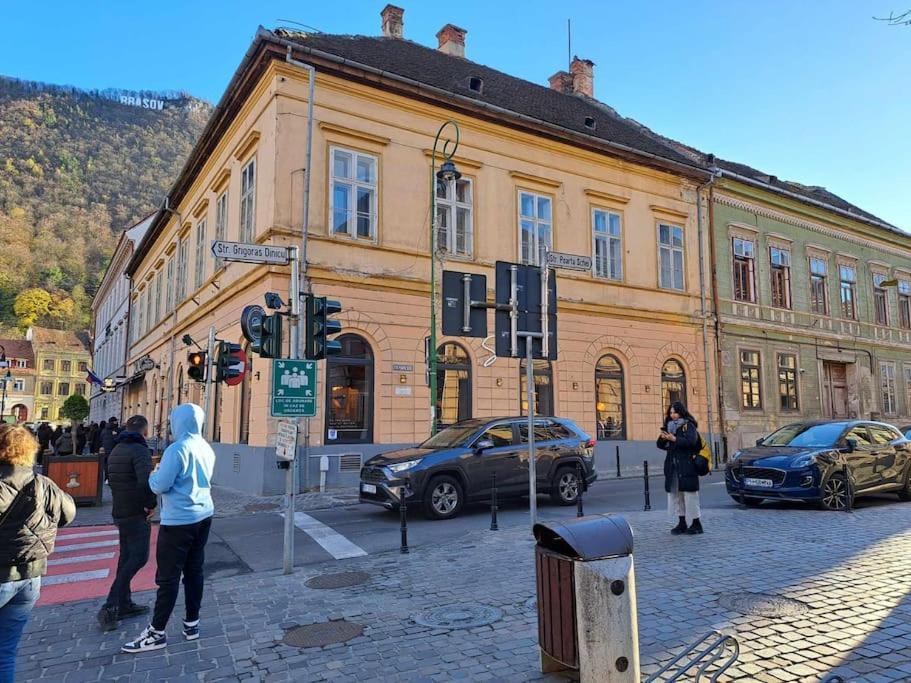 Sofia'S Home Comfy Studio In The Old Town Brașov Exterior foto
