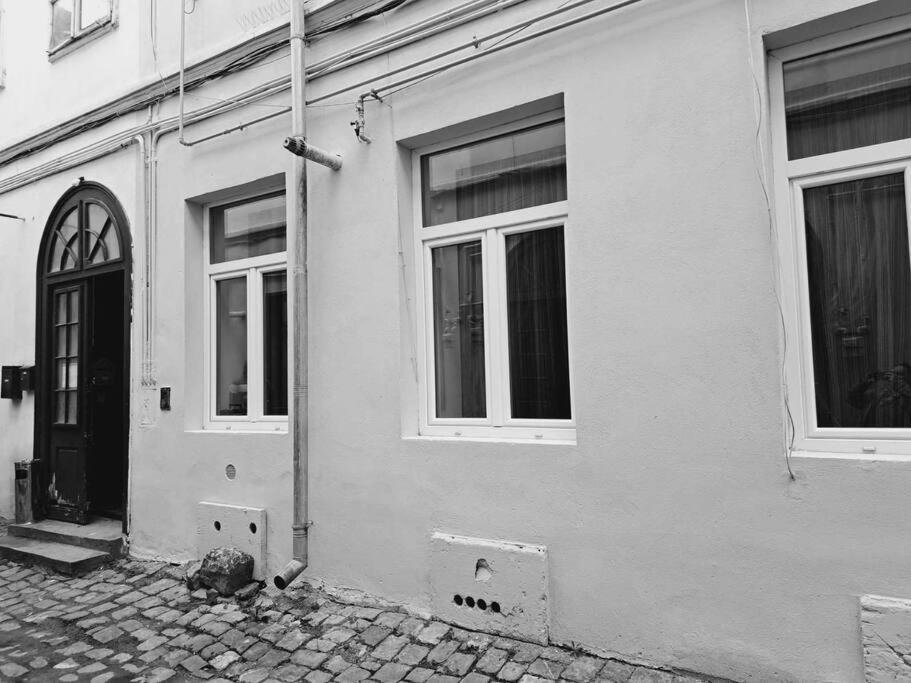 Sofia'S Home Comfy Studio In The Old Town Brașov Exterior foto