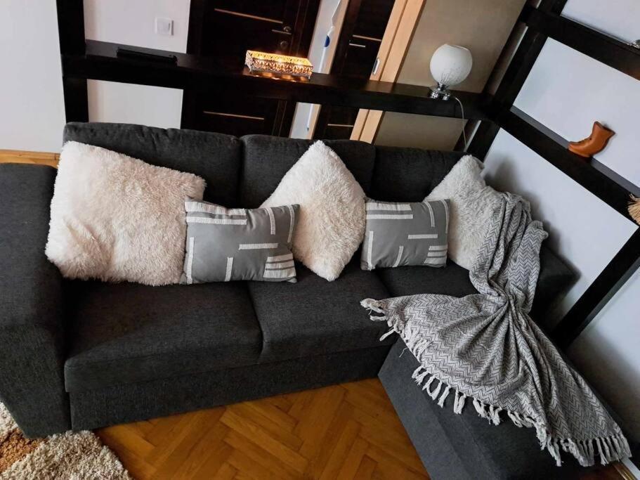 Sofia'S Home Comfy Studio In The Old Town Brașov Exterior foto